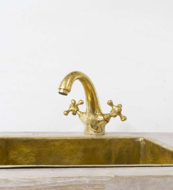 AquaLuxe Vanity Faucet