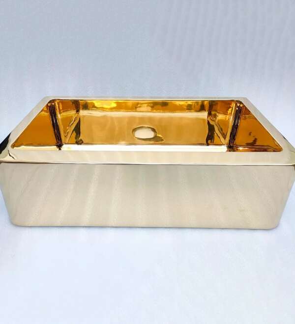 Cascade Farmhouse Sink