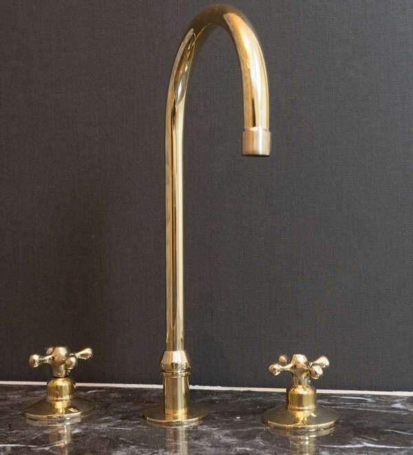 Deck Mounted 3 holes Countertop Faucet