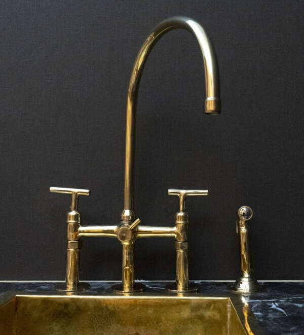 StreamLux Kitchen Faucet
