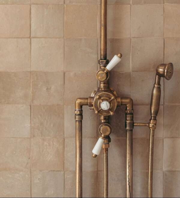Thermostatic Shower